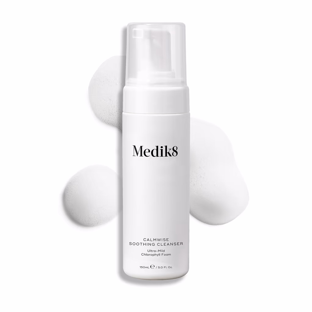 Medik8 calmwise soothing cleanser 150ml p01425main 3